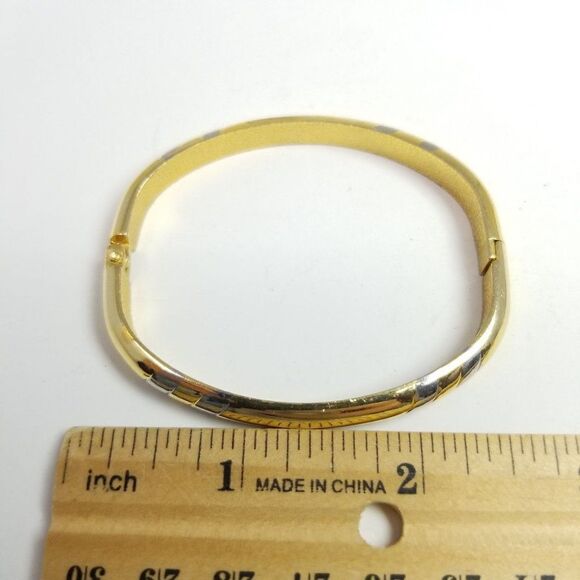 Vintage Gold Tone Hinged Bangle Bracelet, Rectangular Shape, Smaller Size - Picture 5 of 6